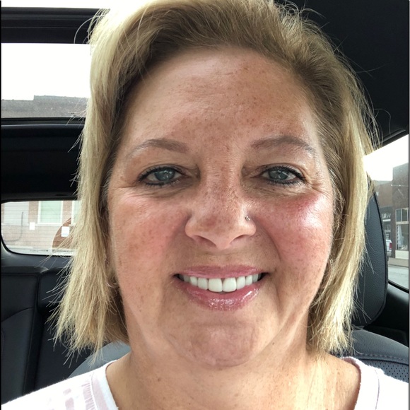 Meet your Posher, Sheila - Picture 1 of 1